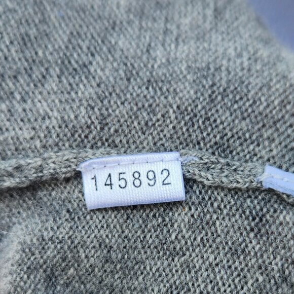 Ann Taylor Gray Cashmere Knit Blouse Scoop Ruffle Neck Sleeveless 145892 - Picture 11 of 11